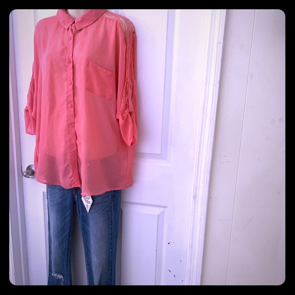 Blouse - Picture 1 of 2